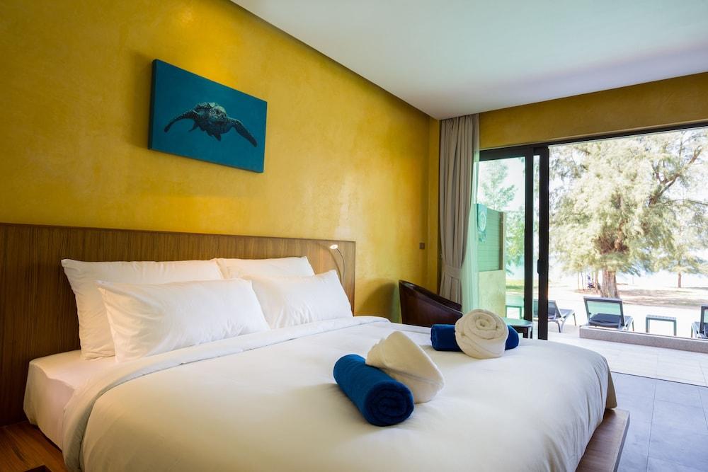 Coriacea Beachfront Boutique Phuket Resort - SHA Plus Mai Khao Extérieur photo