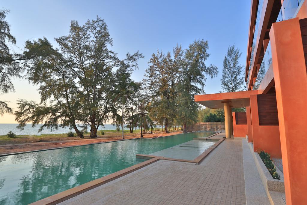 Coriacea Beachfront Boutique Phuket Resort - SHA Plus Mai Khao Extérieur photo