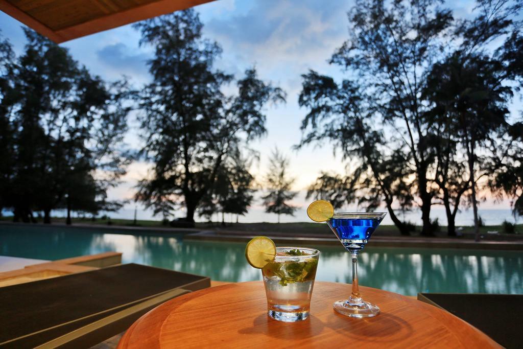 Coriacea Beachfront Boutique Phuket Resort - SHA Plus Mai Khao Extérieur photo