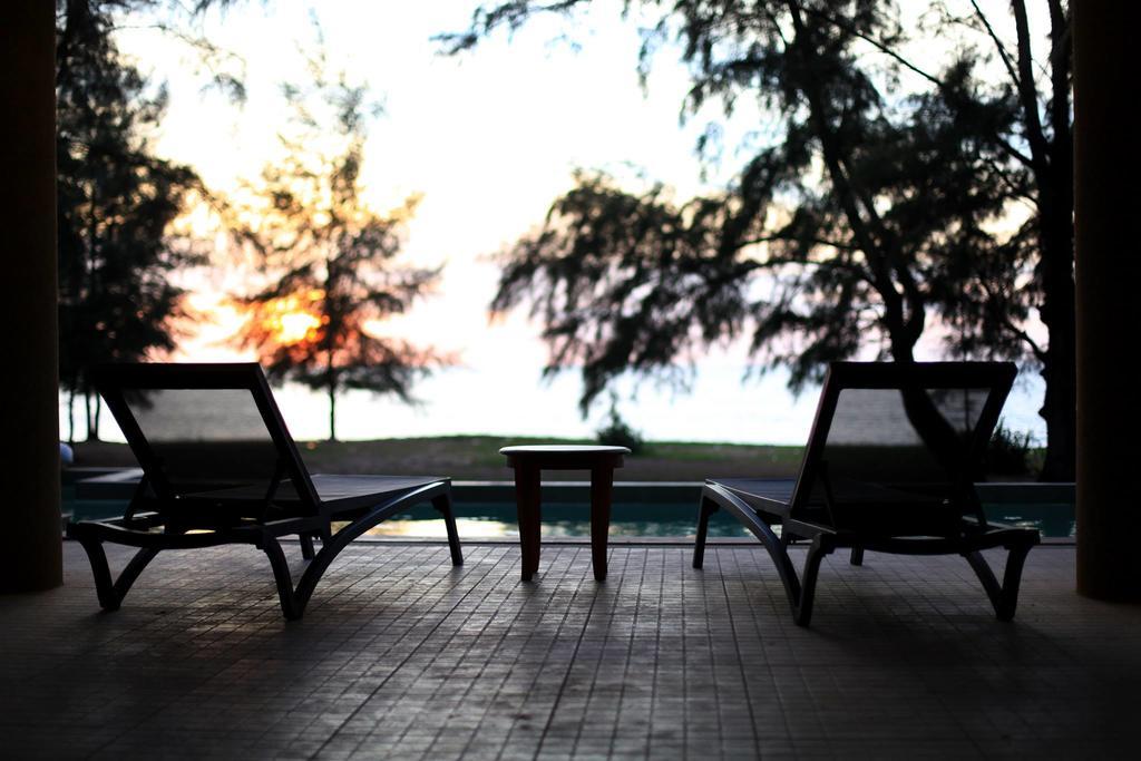 Coriacea Beachfront Boutique Phuket Resort - SHA Plus Mai Khao Extérieur photo