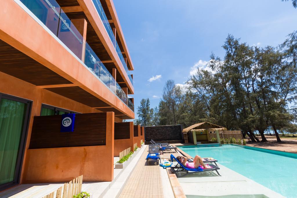 Coriacea Beachfront Boutique Phuket Resort - SHA Plus Mai Khao Extérieur photo