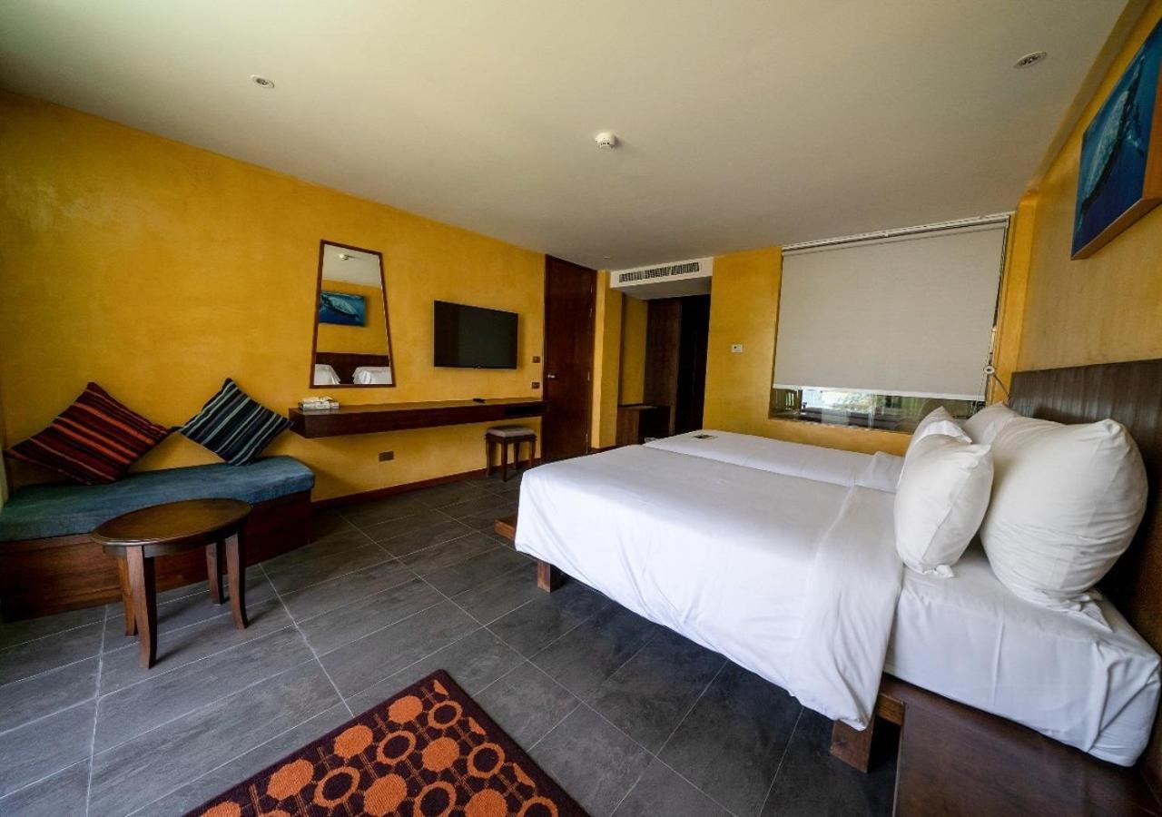 Coriacea Beachfront Boutique Phuket Resort - SHA Plus Mai Khao Extérieur photo