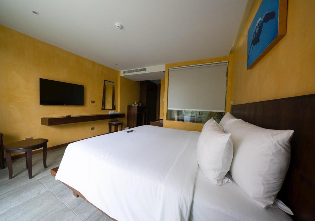 Coriacea Beachfront Boutique Phuket Resort - SHA Plus Mai Khao Extérieur photo